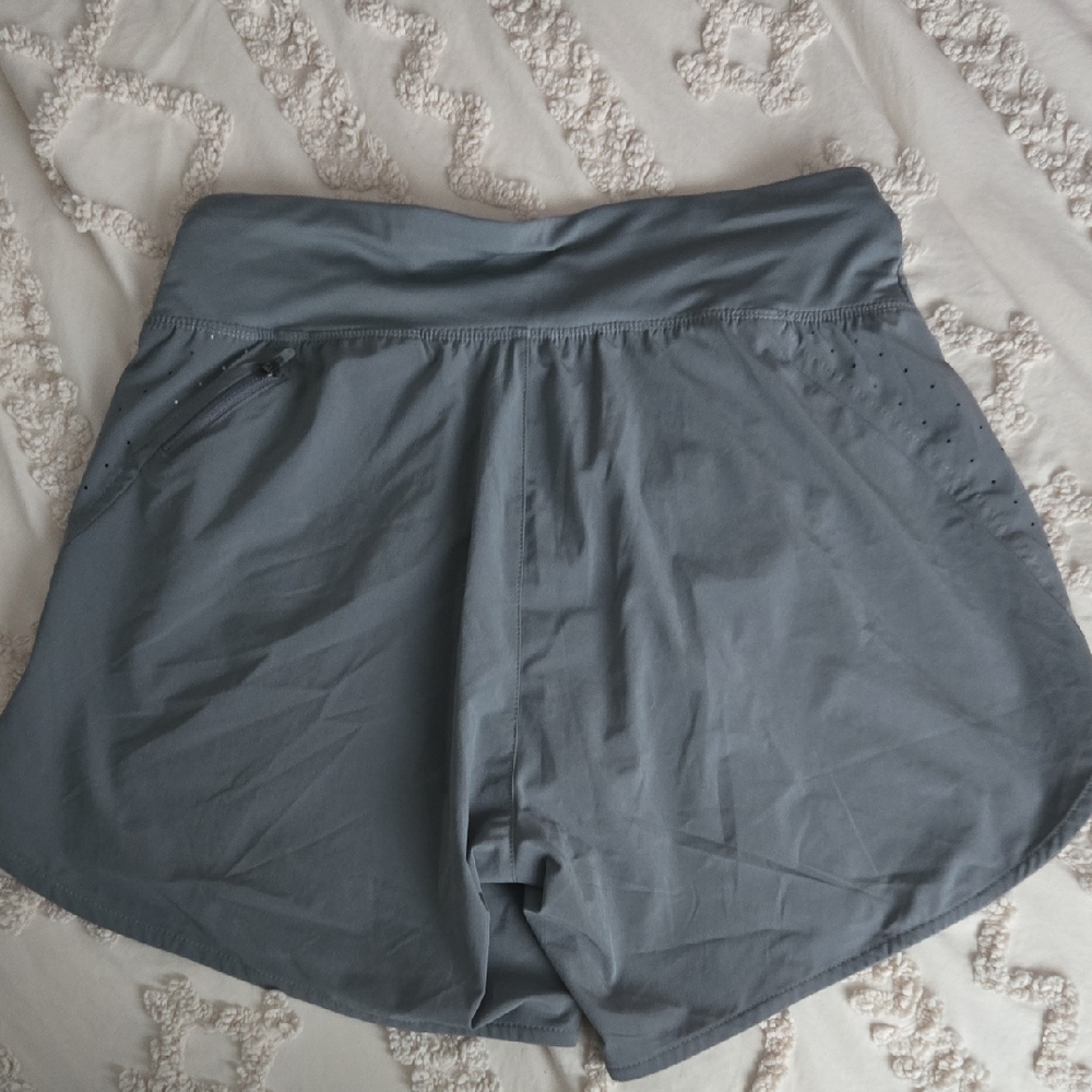 NWOT Nike Gray Athletic Shorts Moisture-Wicking Performance - Picture 3 of 5